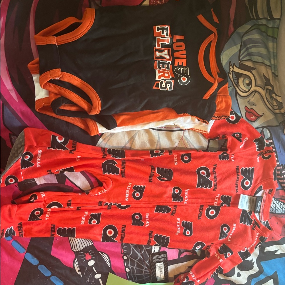 NHL Philadelphia Flyers Infant Apparel Set - Red and Black